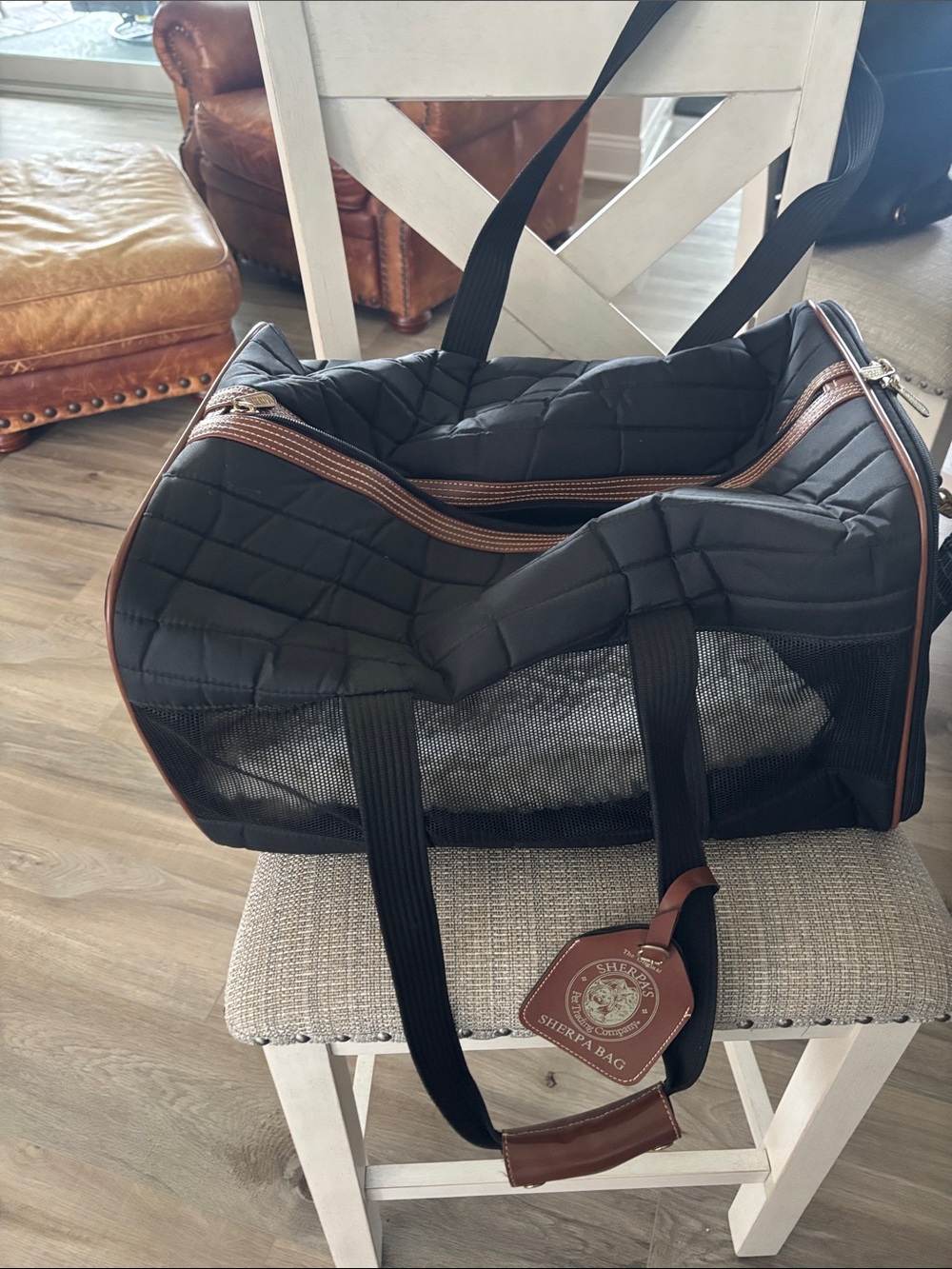 Dog’s Sherpa Bag